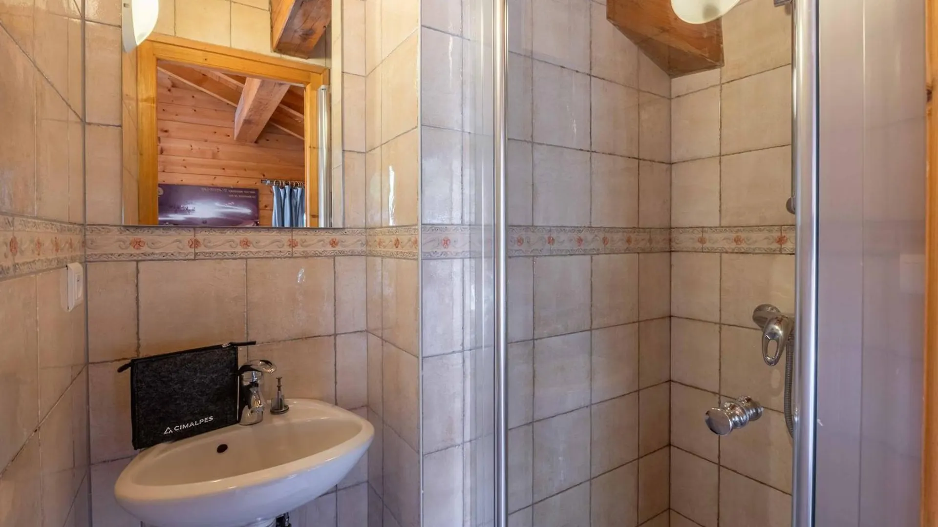 Appartement 4 Pieces A Morzine, Skis Aux Pieds, Jacuzzi, 9 Pers, 100M², Centre, Animaux Admis - Fr-1-754-24 0*, Morzine Francia